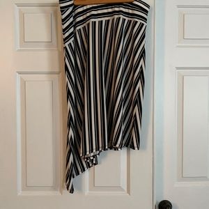 Roz&ali asymmetrical skirt size Large Black &White